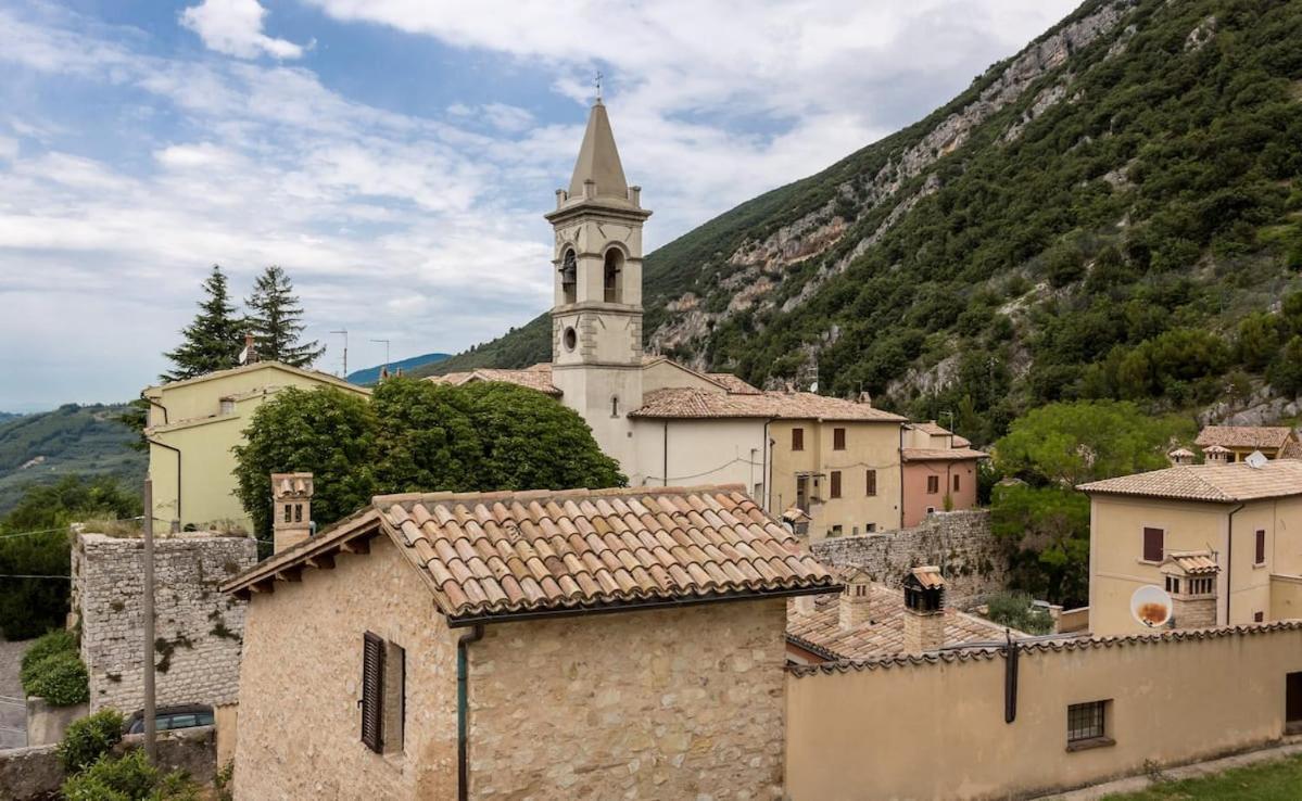 Casa Ridente Nella Valle Del Menotre Con Giardino Pale ภายนอก รูปภาพ